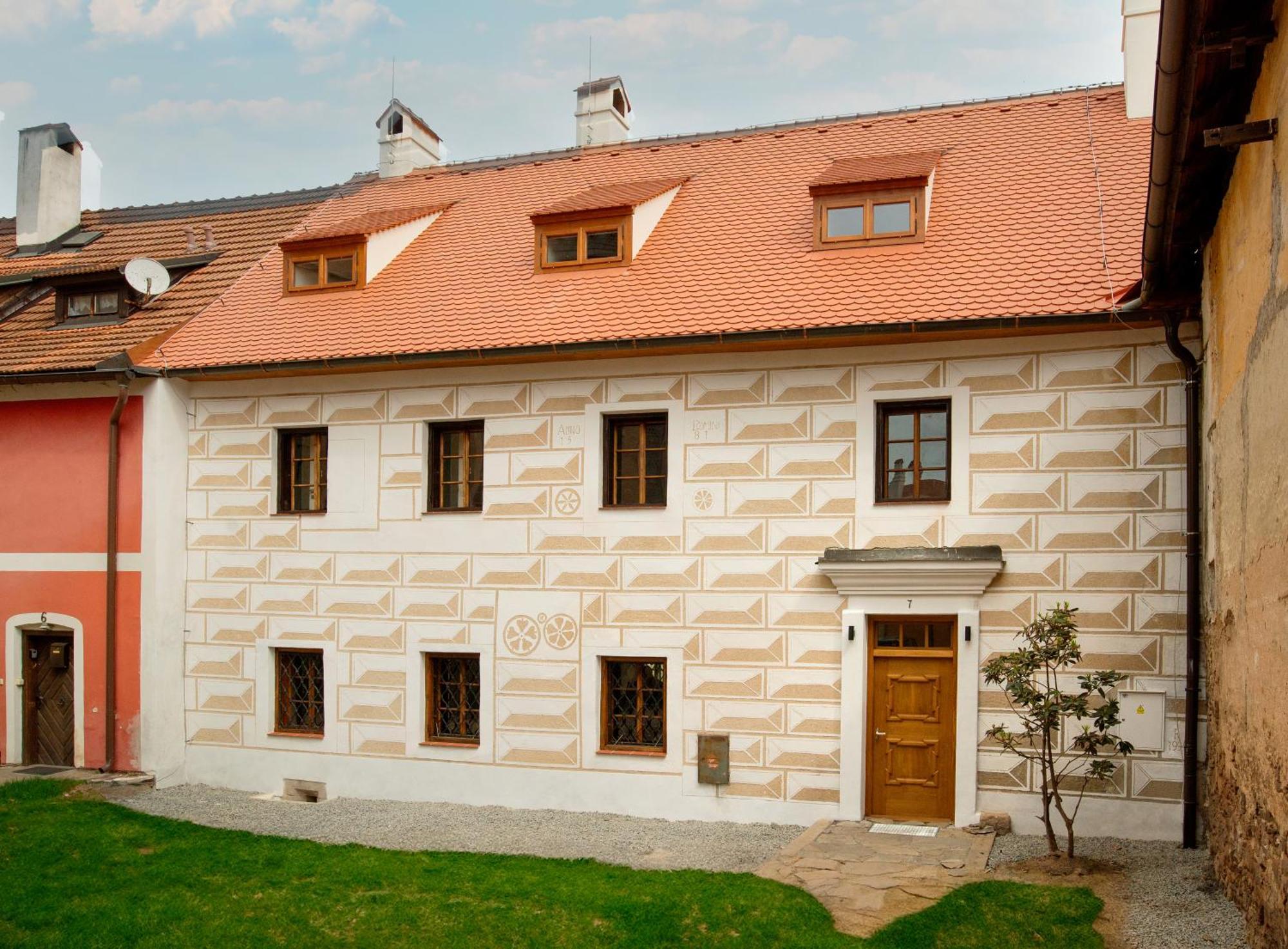Pension U Farni Skoly Rožmberk nad Vltavou エクステリア 写真
